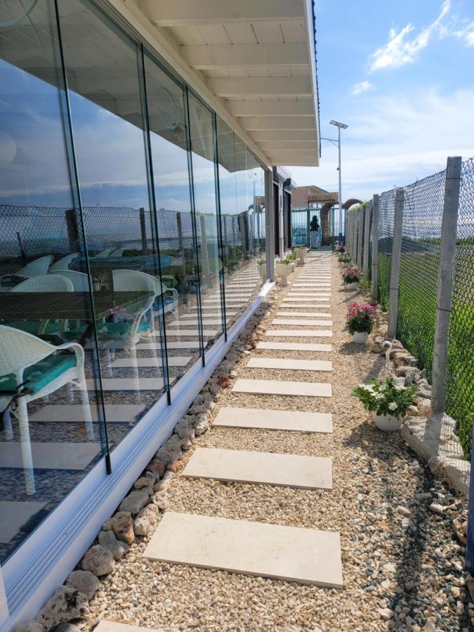 Breathe Hotel Vama Veche Bagian luar foto