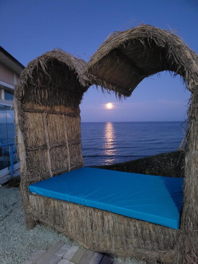 Breathe Hotel Vama Veche Bagian luar foto