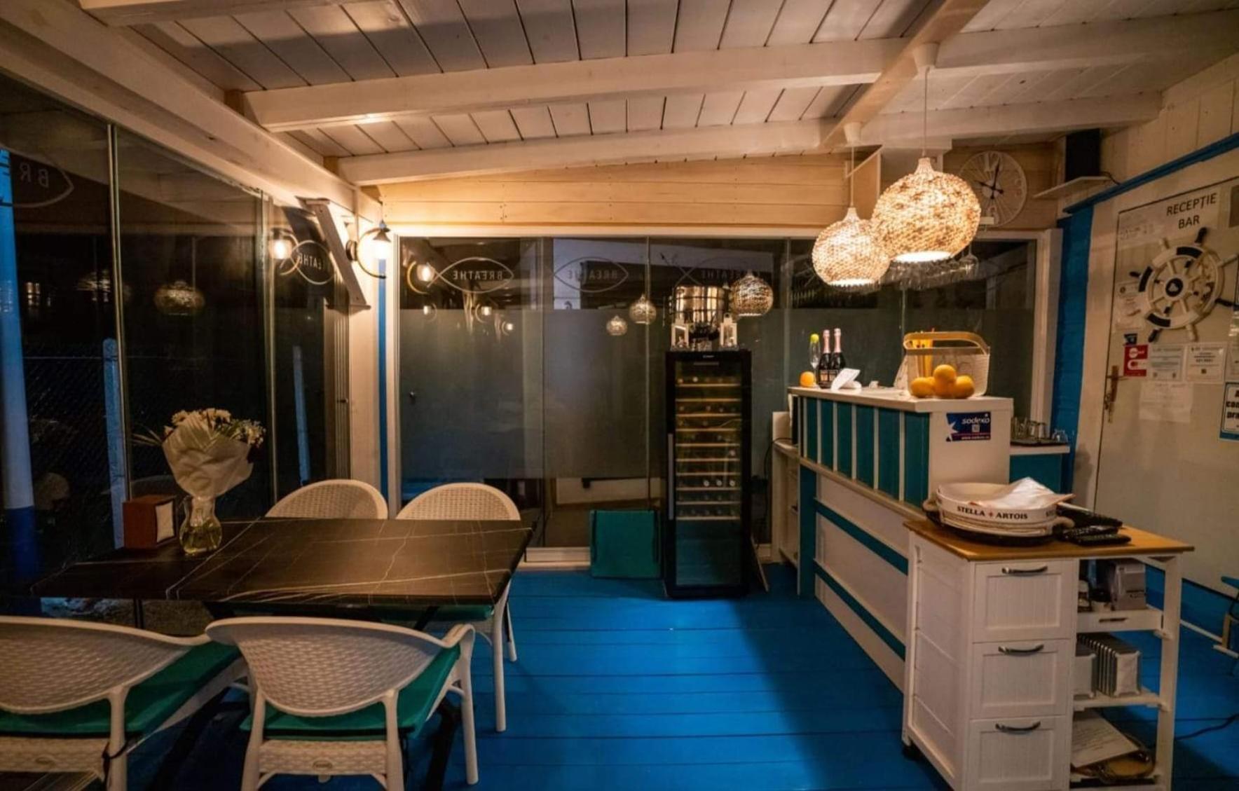 Breathe Hotel Vama Veche Bagian luar foto